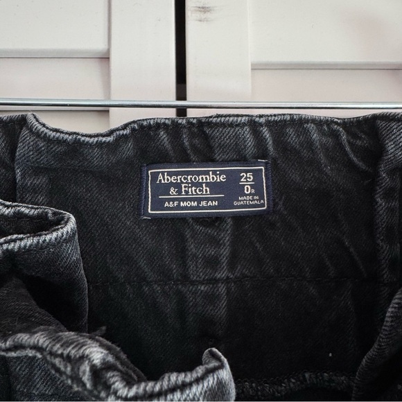 Abercrombie & Fitch Ultra High Rise Paperbag Mom Jeans Black Size 25/0 - Picture 6 of 10